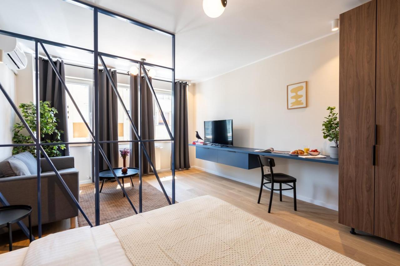 Elegant Studio In The Heart Of The Town Bucharest Exterior photo