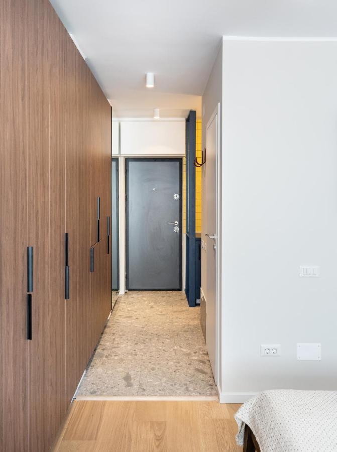 Elegant Studio In The Heart Of The Town Bucharest Exterior photo